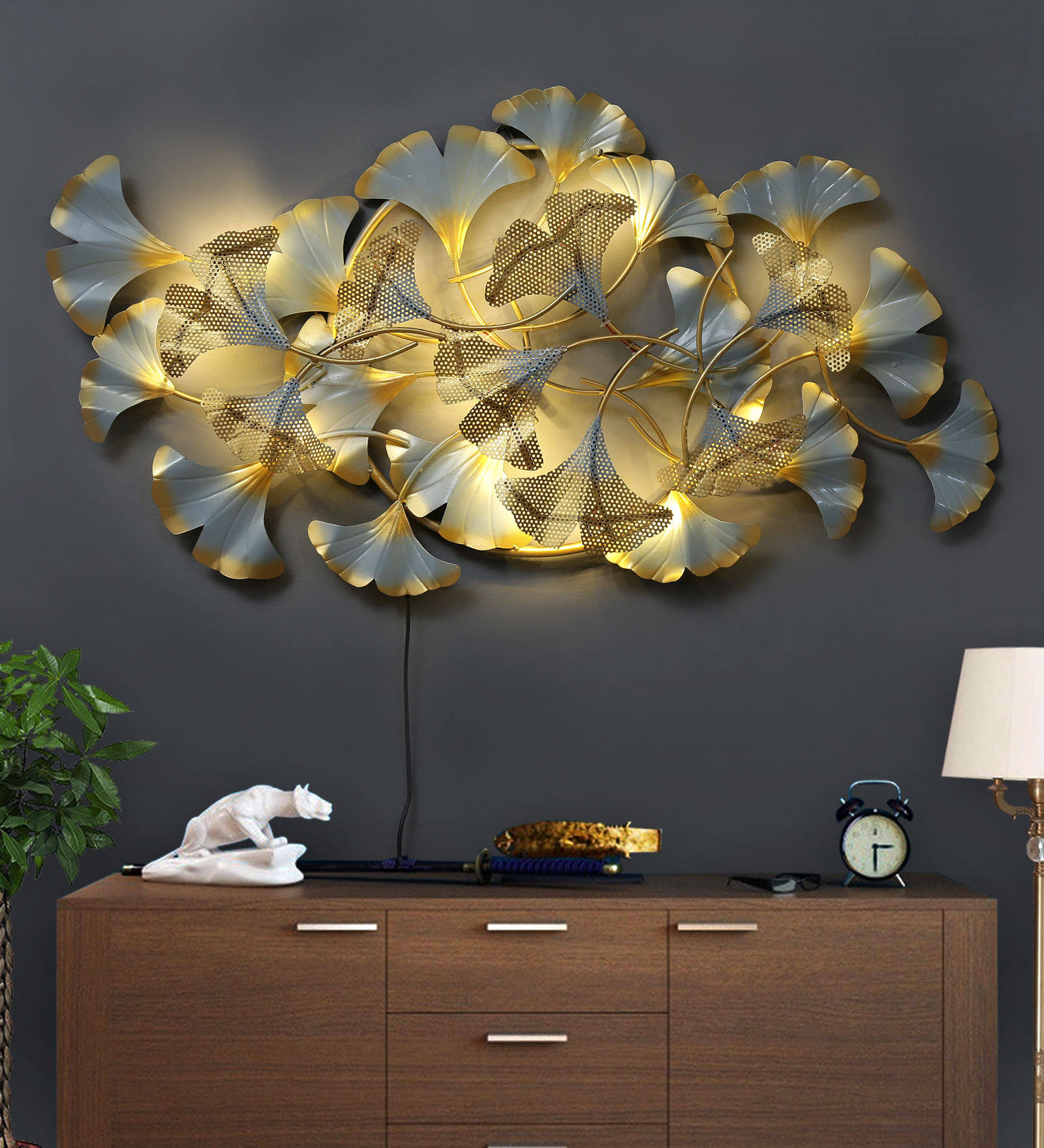 Luxury Ginkgo Leaf Metal Wall Art with LED Backlight - Image 3